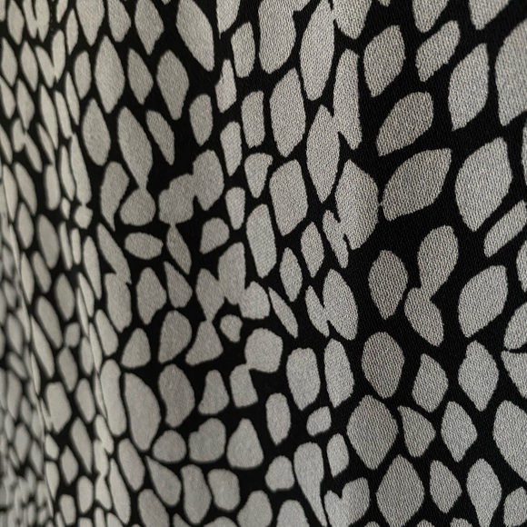 EUC Donna Karan 2 Layer Blouse - Picture 7 of 8